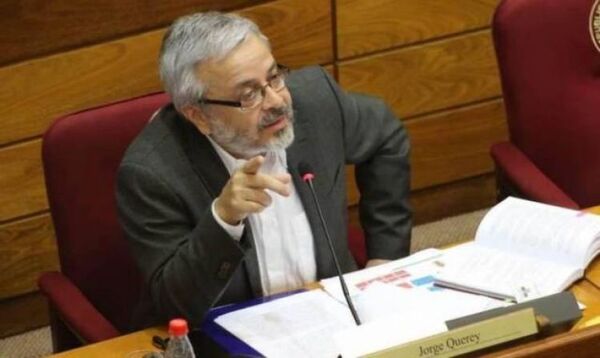 «La democracia debe servir para solucionar los problemas de la gente», afirma senador