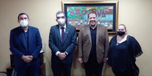 Fortalecen lazos a  favor de la educación del Paraguay.