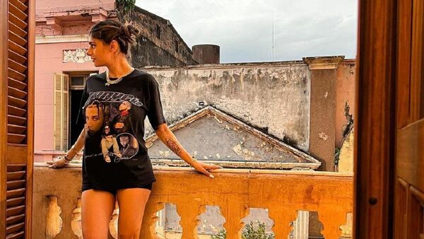 Mia Khalifa publicó las fotos de su estadía en Paraguay con todo y meme