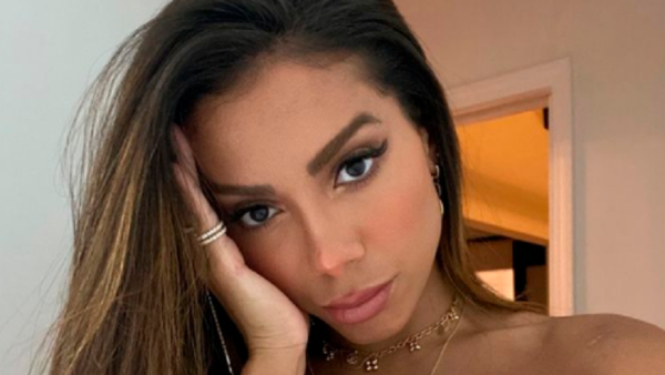 Anitta se convierte en la primera latina número uno del mundo