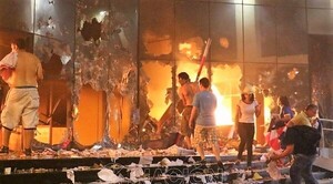 Incendiario liberal es beneficiado con irrisoria sentencia política, dejando precedente nefasto sobre terrorismo impune – La Mira Digital