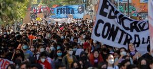 Un joven herido de bala durante marcha estudiantil en Chile