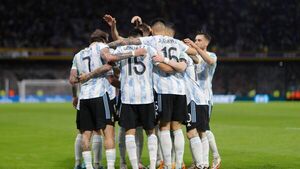 Argentina estira su racha invicta goleando a Venezuela