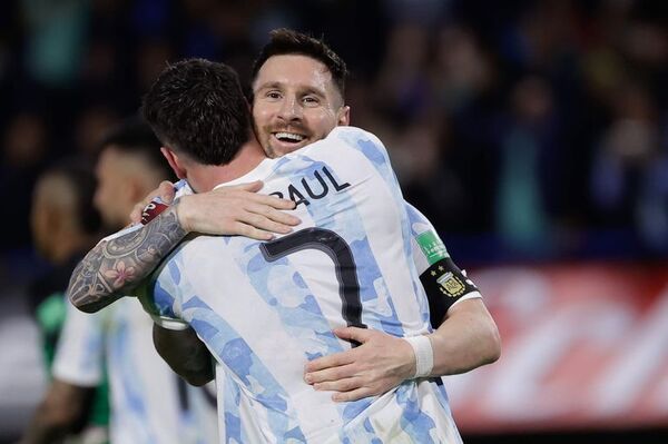 Argentina le hace sonreír a Messi - Fútbol - ABC Color