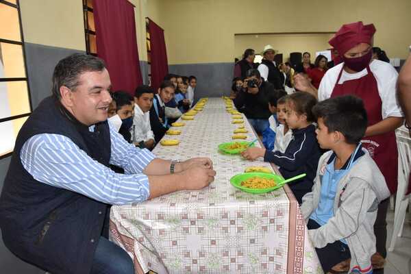 Gobernación de Misiones inicia programa de almuerzo escolar
