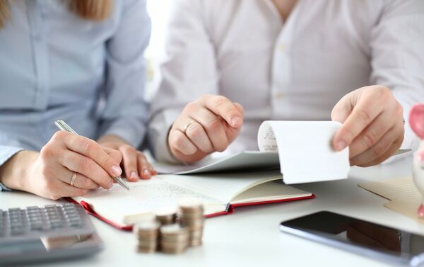 Educación financiera en familia: Las lecciones que todos los miembros de un hogar deben tener en cuenta - MarketData