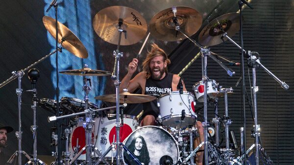  Falleció integrante de Foo Fighters, Taylor Hawkins