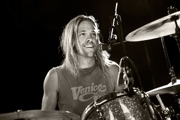 Muere en Colombia Taylor Hawkins, baterista de Foo Fighters