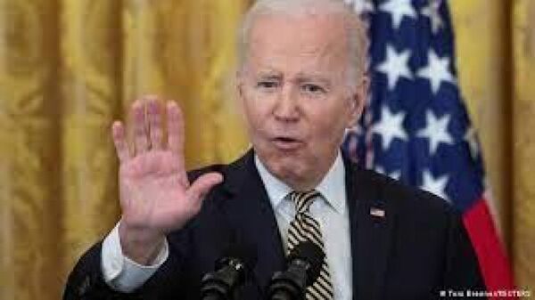 Biden afirma que Putin no puede permanecer en el poder