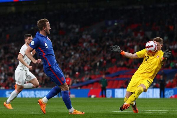 Victorias de España, Alemania e Inglaterra en amistosos - Fútbol - ABC Color