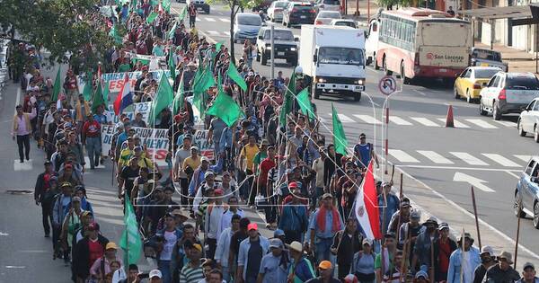 La Nación / La tradicional marcha campesina