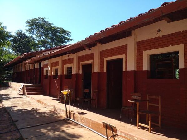 Comunidad educativa exige refacción de un colegio de San Estanislao - Nacionales - ABC Color