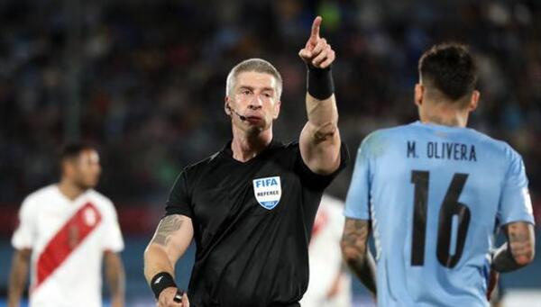 Diario HOY | Federación Peruana denuncia ante FIFA al árbitro que negó gol contra Uruguay