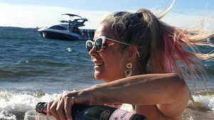 Crónica / ¡Otro level! La tarde de domingo de Bibi en una isla