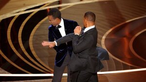 ¡Para que aprenda! El sopapo de Will Smith a comediante que farreó a su señora en los Oscars (VIDEO)