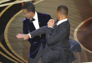 Crónica / [VIDEO] Will Smith le "bofeteó" a colega en pleno Premios Óscar