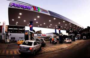 Petropar garantiza stock y reposición de combustibles en sus estaciones de servicios - .::Agencia IP::.