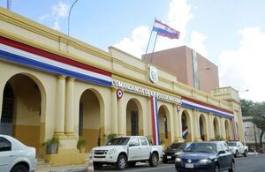 Denuncian recorte de pago por exposición al peligro de más de G. 6 mil millones en la Policía Nacional
