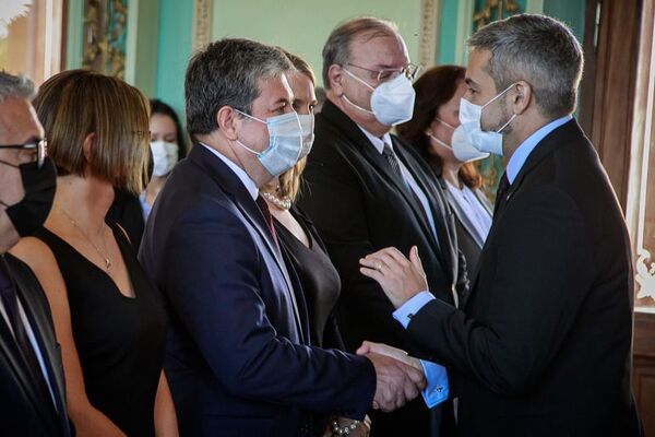 Juraron cinco nuevos embajadores que representarán al Paraguay ante ONU y cuatro países - Nacionales - ABC Color