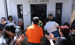 Emotiva despedida a Luis D`Oliveira