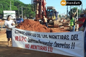 Diario HOY | Comerciantes de Tres Bocas realizan nueva protesta para exigir pago de indemnizaciones