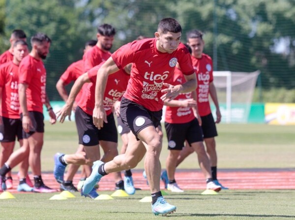 Listos para enfrentar a Perú - APF