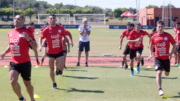 Crónica / La Albirroja sigue en pleno renacer: el probable equipo ante Perú