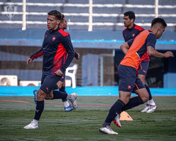Cerro Porteño y Olimpia jugaran el viernes esperando la Libertadores - .::Agencia IP::.