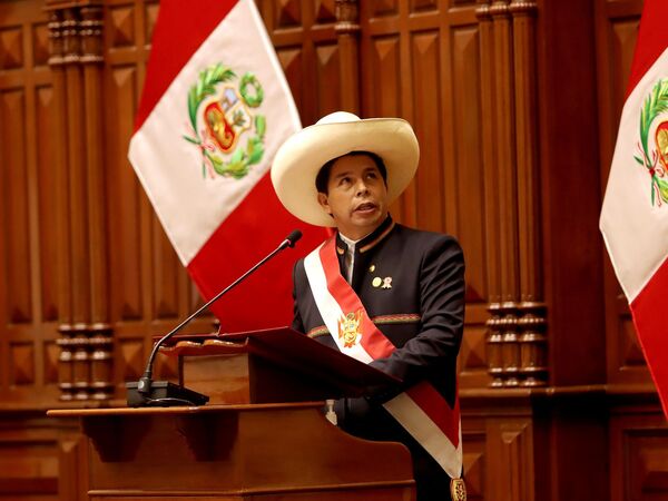 CONGRESO DE PERÚ DEBATE REMOCIÓN DEL PRESIDENTE CASTILLO - Itapúa Noticias