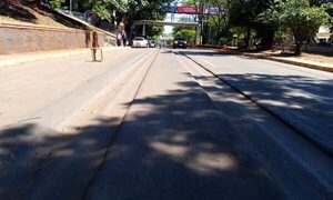 Pisada de camión deja inutilizable ruta Py 02 en CDE