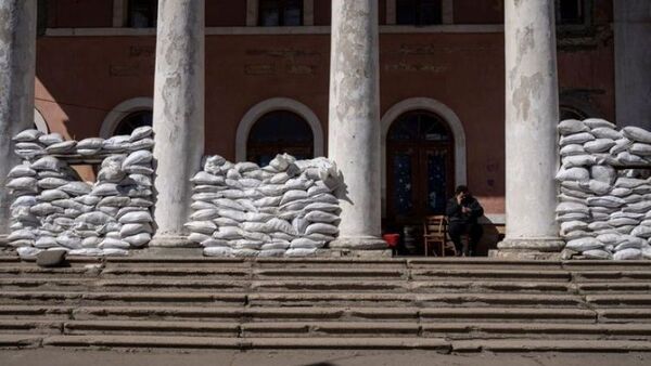 Ucrania hace retroceder a rusos y recupera suburbio de Kiev