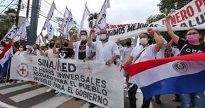 La Nación / Médicos denuncian promesas incumplidas: “Nos están mintiendo”