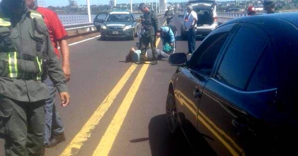 La Nación / Accidente vial en el puente San Roque