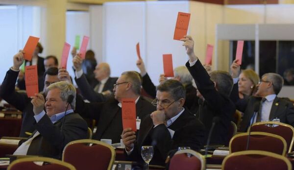 Diputados formalizará eliminación de elecciones para el Parlasur - Nacionales - ABC Color