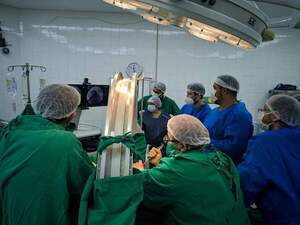 Diario HOY | Realizan compleja cirugía de cadera en el Hospital de Clínicas