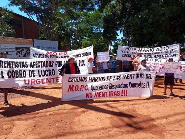 Frentistas de 3 Bocas siguen con protestas: Exigen al MOPC pago de indemnizaciones