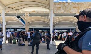 Autoridades descartan tiroteo en aeropuerto de Cancún - Radio Imperio