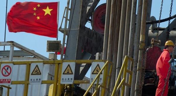 Precio del Petróleo cae 6% debido a los confinamientos sanitarios en China