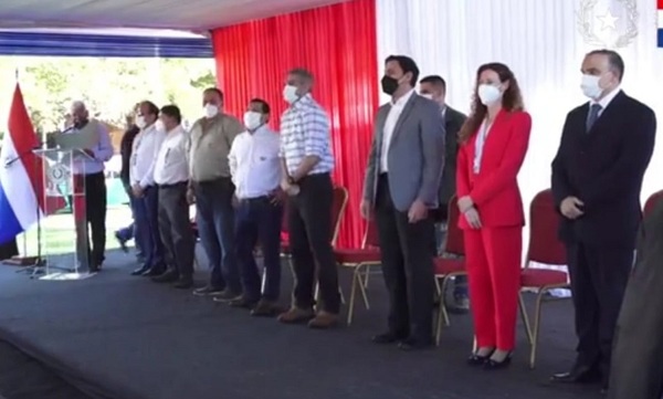 Gobierno entrega herramientas para el fortalecimiento del sistema eléctrico paraguayo