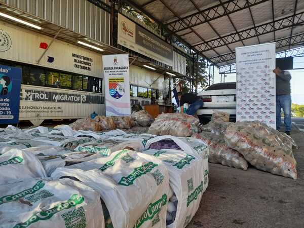 Incautan gran cantidad de mercaderías que pretendían ser ingresados sup. de contrabando
