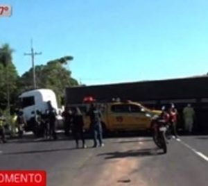 Motociclista muere tras fuerte accidente sobre Acceso Sur - Paraguay.com