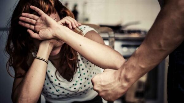 Hombre quiso revisar las partes íntimas de su ex para saber si tuvo relación sexual con otro