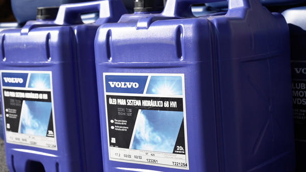 RIEDER & CÍA S.A.C.I adquirió importante lote de lubricantes VOLVO genuinos