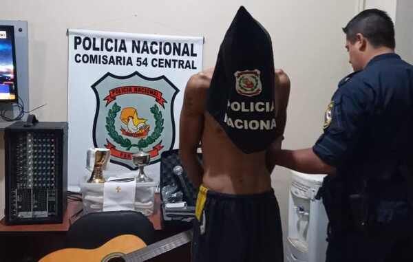 San Rafael: por poco roban varios objetos de capilla - San Lorenzo Hoy