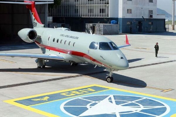 Sobrevuelo de avión sobre aeropuerto genera preocupación en Luque - Nacionales - ABC Color
