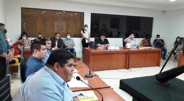 Por llamar “capataz de la mafia” a titular de ediles, dejará de percibir su sueldo almenos por un mes – Prensa 5