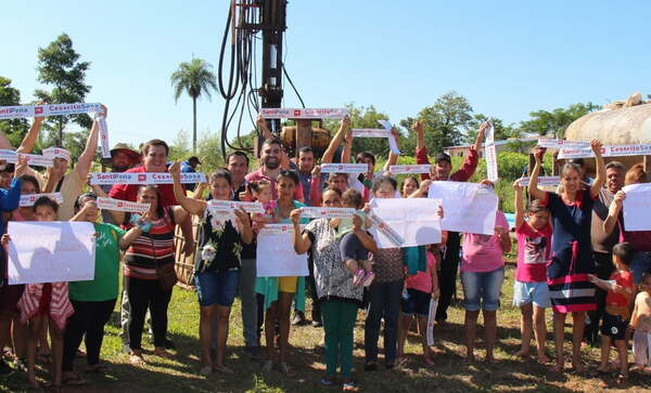 Más familias guaireñas podrán tener acceso a agua potable - Noticiero Paraguay