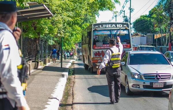 San Lorenzo: buses internos pararán para exigir aumento del pasaje