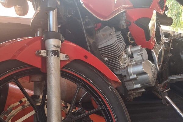 Motociclista atropella a sexagenaria