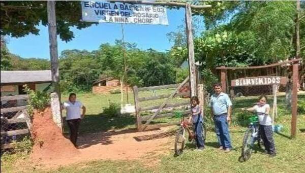 Crónica / Escueleras que caminaban kilómetros ya tienen bici para ir a estudiar